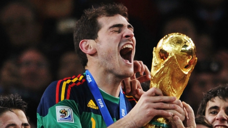 Iker Casillas đã tạo nên một lịch sử vĩ đại với Tây Ban Nha