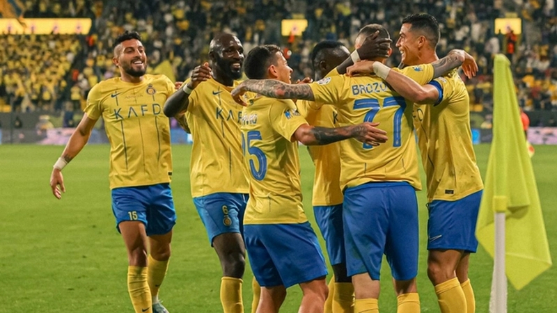 Al-Nassr là đội bóng đang có sự phục vụ cua siêu sao Ronaldo Al-Nassr là đội bóng đang có sự phục vụ cua siêu sao Ronaldo