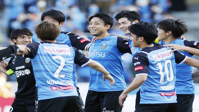 Kawasaki Frontale cũng là một đội bóng rất ấn tượng Kawasaki Frontale cũng là một đội bóng rất ấn tượng