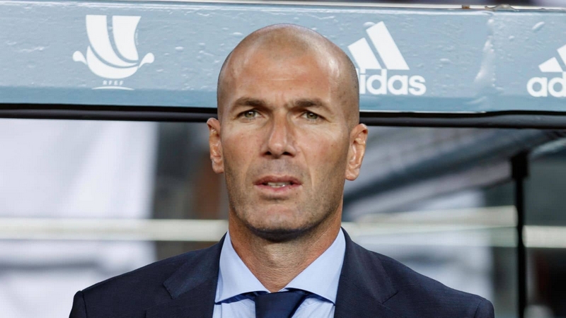 Zidane không chỉ là một cầu thủ xuất sắc mà còn là HLV bóng đá vĩ đại Zidane không chỉ là một cầu thủ xuất sắc mà còn là HLV bóng đá vĩ đại